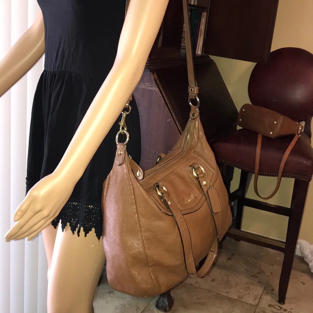 Coach Handbag - Picture 6 of 13